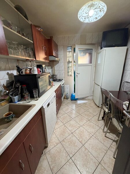 Dristor, Ramnicu Valcea - Bloc 1985 - Lidl